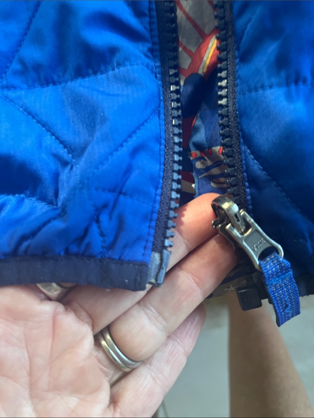 Patagonia Reversible Blue Patterned Hooded Jacket 3T - Picture 5 of 11